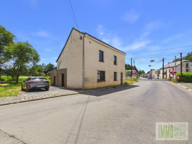 Woning in Léglise