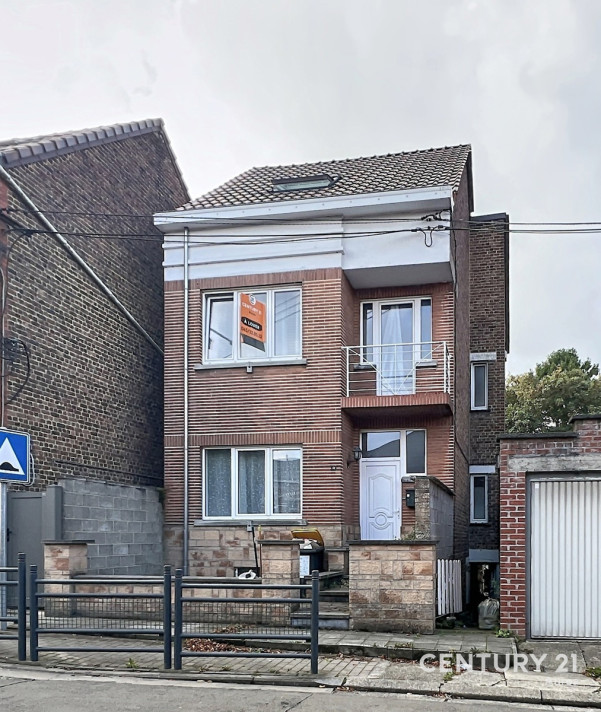 Bekijk foto 1 van 8 van het house in La Bouverie